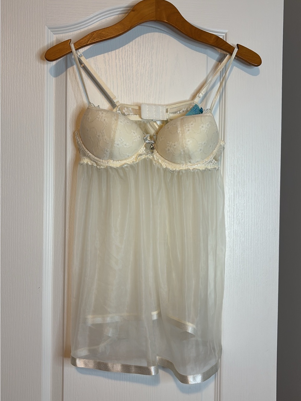 Victoria's Secret sexy little things 36B ivory Babydoll Chemise fairy core